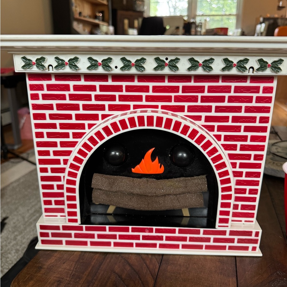 Holiday Fireplace Decor vintage. Plays music face but face doesn’t light or move